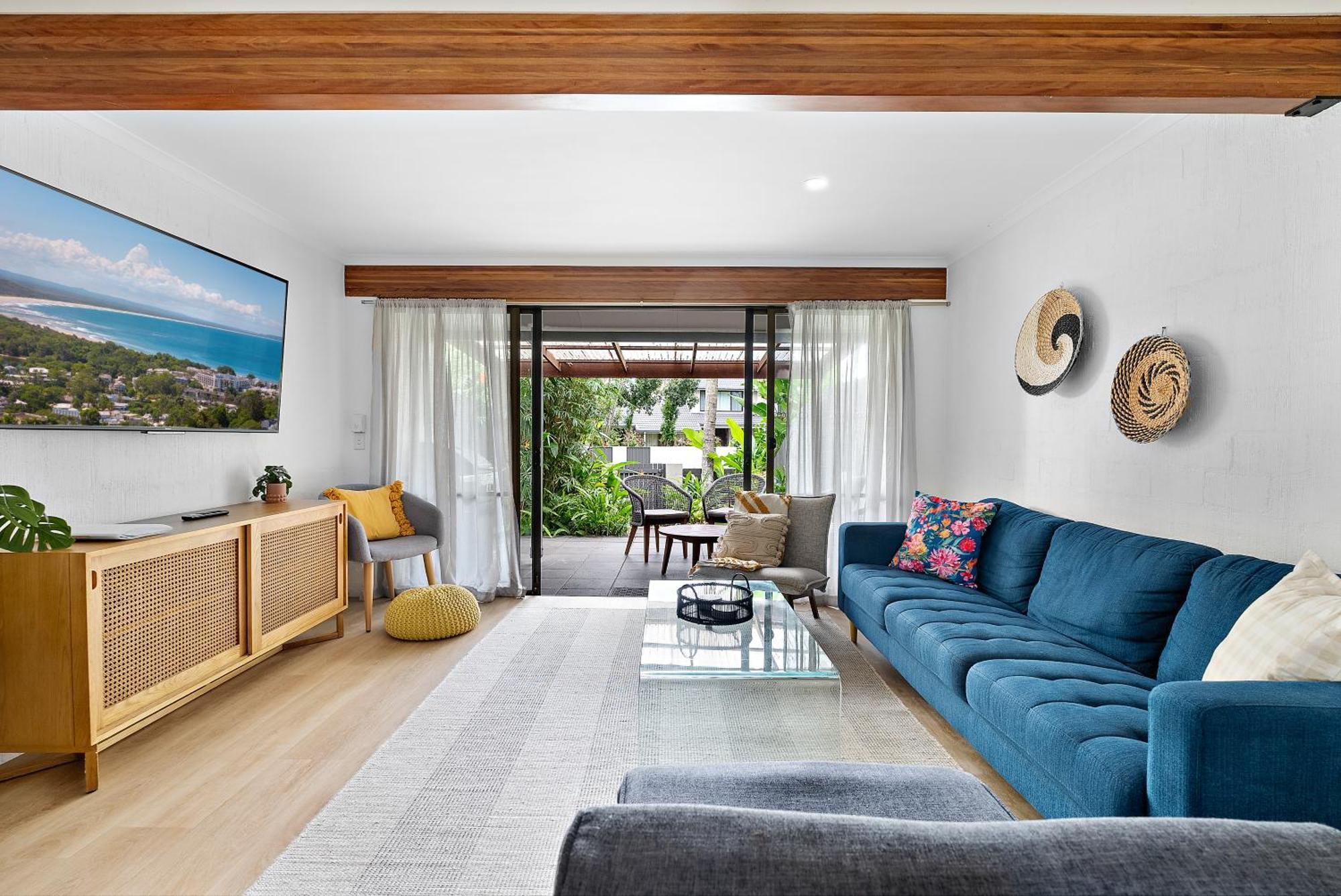 Stylish Townhouse, Private Courtyard Walk To Beach Noosaville Buitenkant foto
